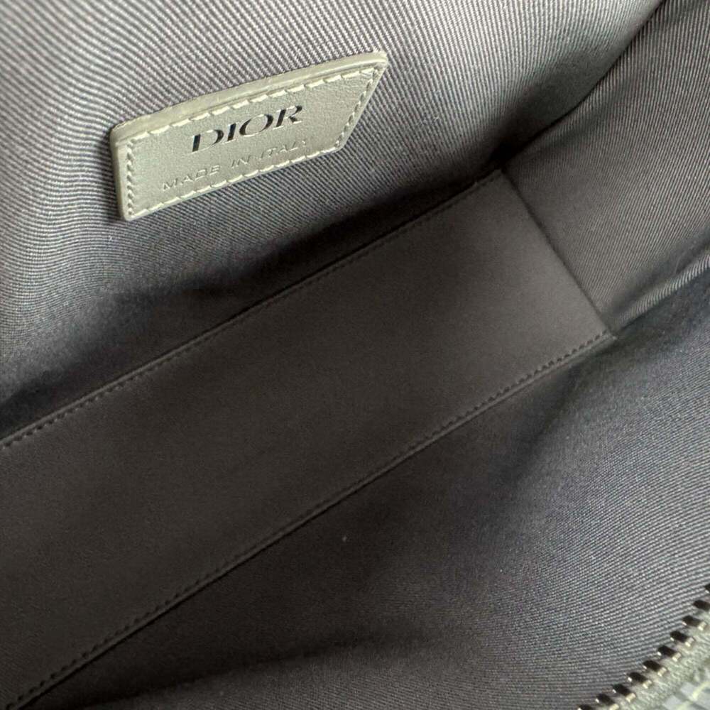 CHRISTIAN DIOR Gray Leather Shoulder Bag - Picture 5 of 13
